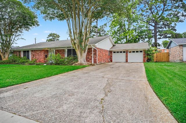 2208 Wyoming Street, Baytown, TX 77520
