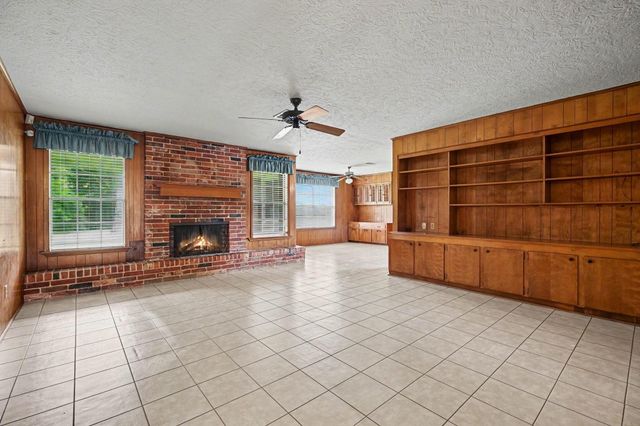 2208 Wyoming Street, Baytown, TX 77520