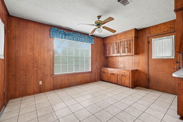 2208 Wyoming Street, Baytown, TX 77520