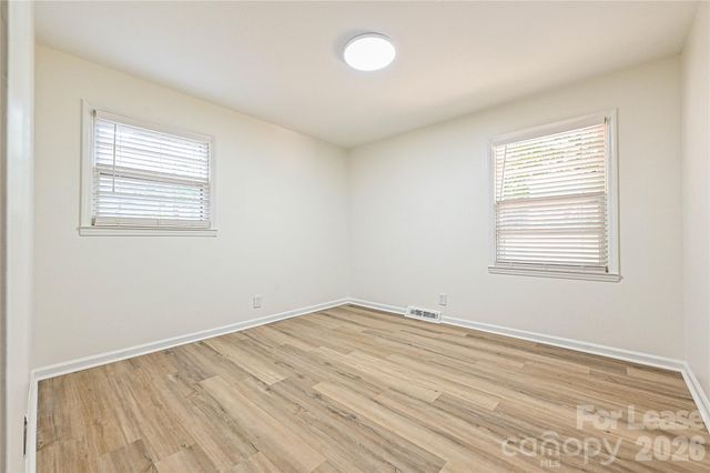 5121 Farm Pond Lane, Charlotte, NC 28212