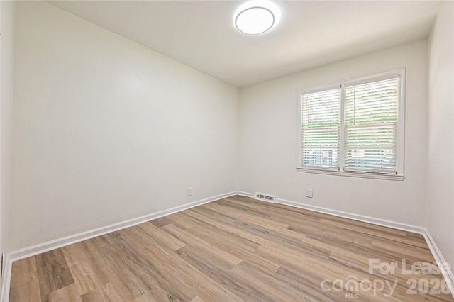 5121 Farm Pond Lane, Charlotte, NC 28212