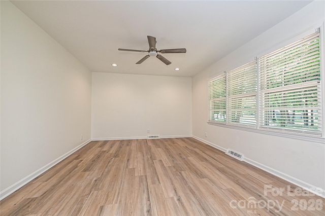 5121 Farm Pond Lane, Charlotte, NC 28212