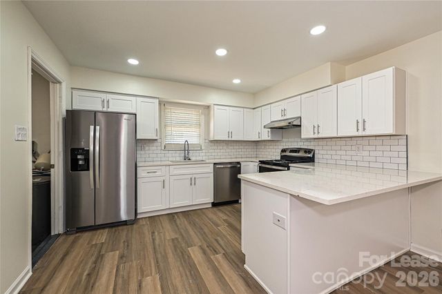 5121 Farm Pond Lane, Charlotte, NC 28212