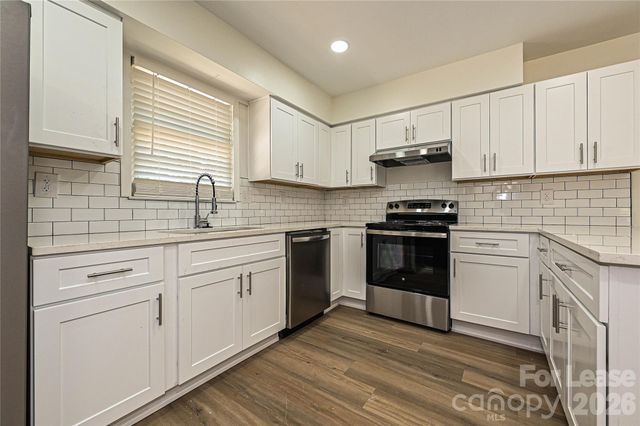 5121 Farm Pond Lane, Charlotte, NC 28212