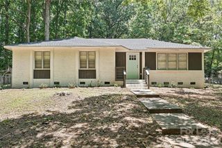 5121 Farm Pond Lane, Charlotte, NC 28212