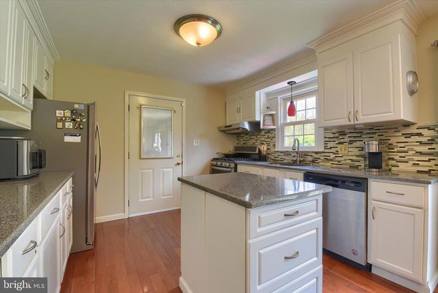 810 CREEK ROAD, Carlisle, PA 17015