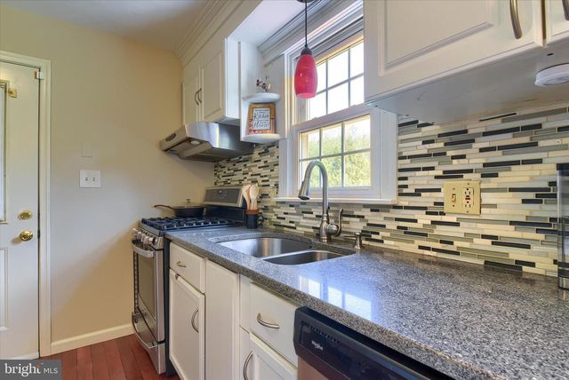 810 CREEK ROAD, Carlisle, PA 17015