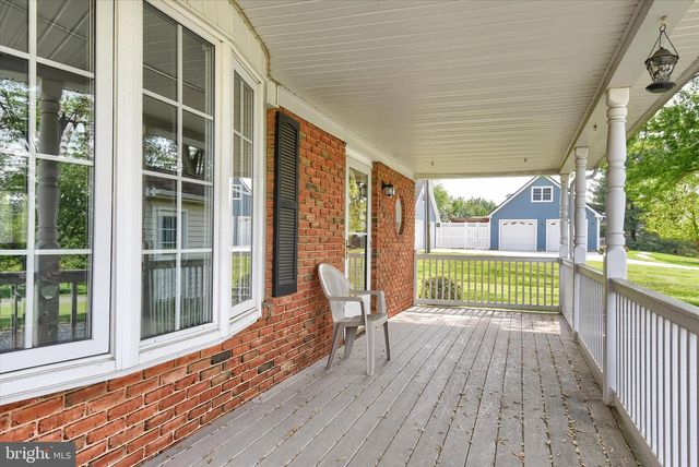 810 CREEK ROAD, Carlisle, PA 17015