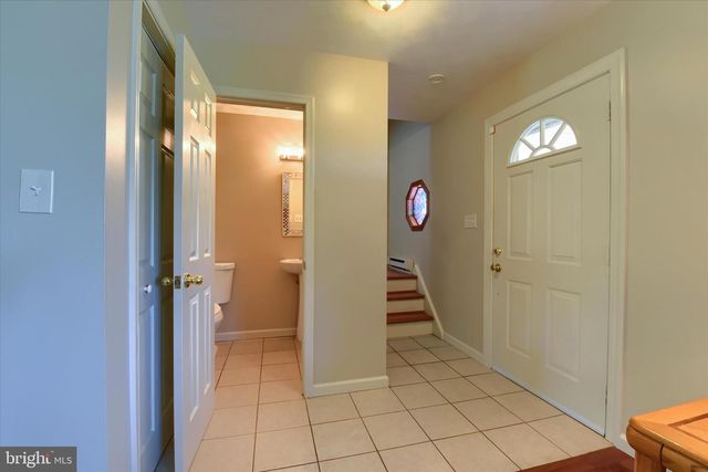810 CREEK ROAD, Carlisle, PA 17015