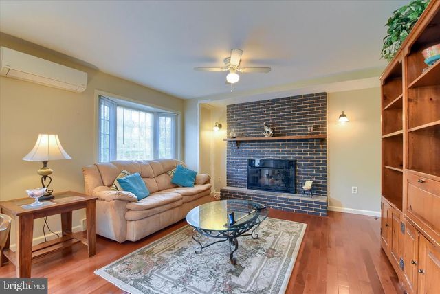 810 CREEK ROAD, Carlisle, PA 17015