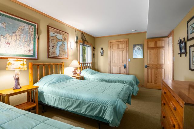 5196 MacKenzie Drive, Milton Twp, MI 49648