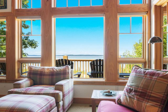 5196 MacKenzie Drive, Milton Twp, MI 49648