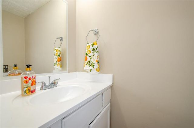 1066 Wedgewood Lane, Tucker, GA 30084