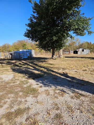 121 Rural Route 1, Delaware, OK 74027