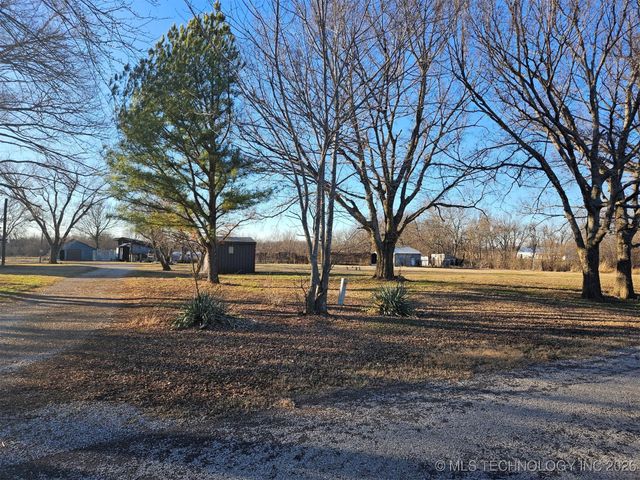 121 Rural Route 1, Delaware, OK 74027