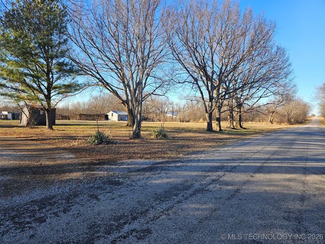 121 Rural Route 1, Delaware, OK 74027