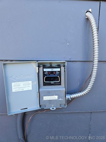 121 Rural Route 1, Delaware, OK 74027