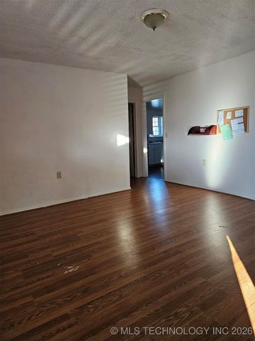 121 Rural Route 1, Delaware, OK 74027