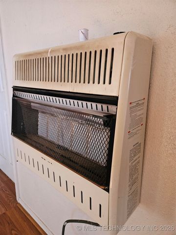 121 Rural Route 1, Delaware, OK 74027