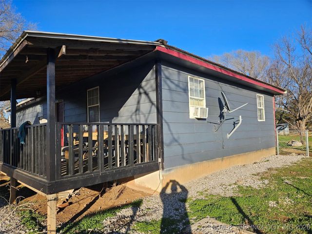 121 Rural Route 1, Delaware, OK 74027