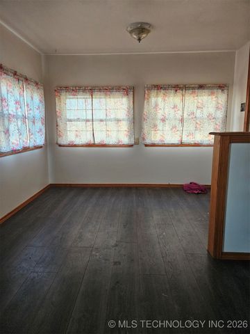 121 Rural Route 1, Delaware, OK 74027