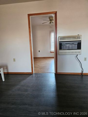 121 Rural Route 1, Delaware, OK 74027