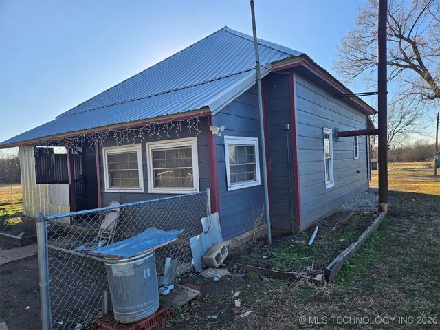 121 Rural Route 1, Delaware, OK 74027