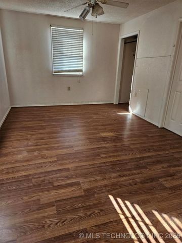 121 Rural Route 1, Delaware, OK 74027