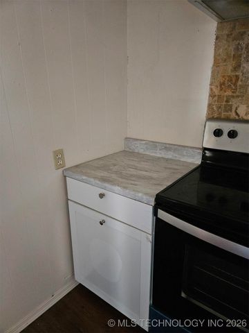 121 Rural Route 1, Delaware, OK 74027