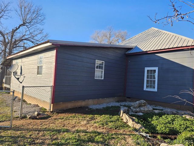 121 Rural Route 1, Delaware, OK 74027