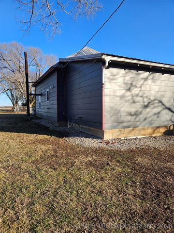 121 Rural Route 1, Delaware, OK 74027