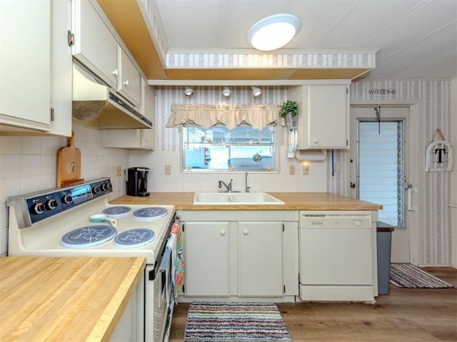 528 TAMPICO DRIVE, North Port, FL 34287