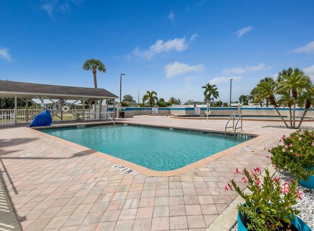 528 TAMPICO DRIVE, North Port, FL 34287