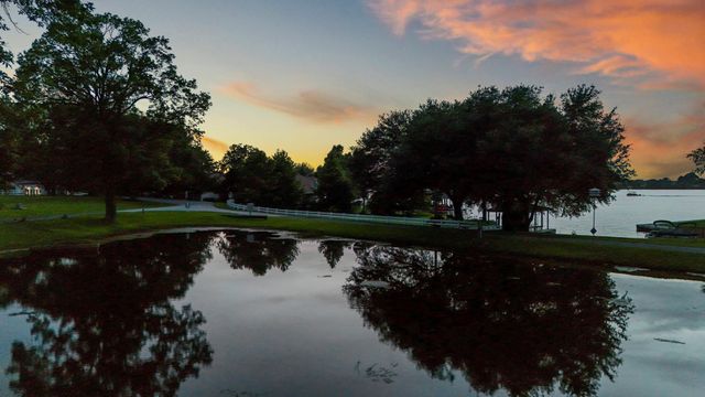 9239 Lake Conroe Drive, Conroe, TX 77304