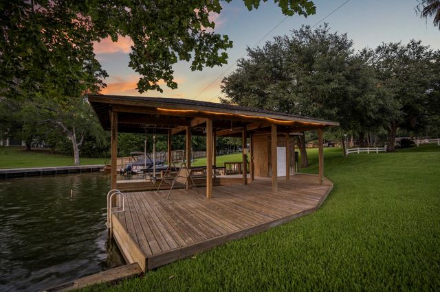 9239 Lake Conroe Drive, Conroe, TX 77304