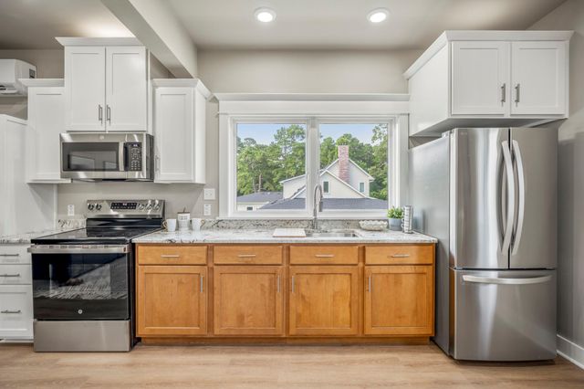 9239 Lake Conroe Drive, Conroe, TX 77304