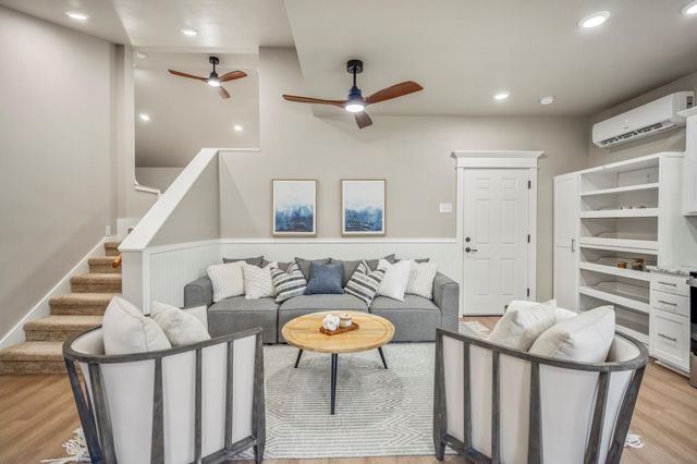 9239 Lake Conroe Drive, Conroe, TX 77304
