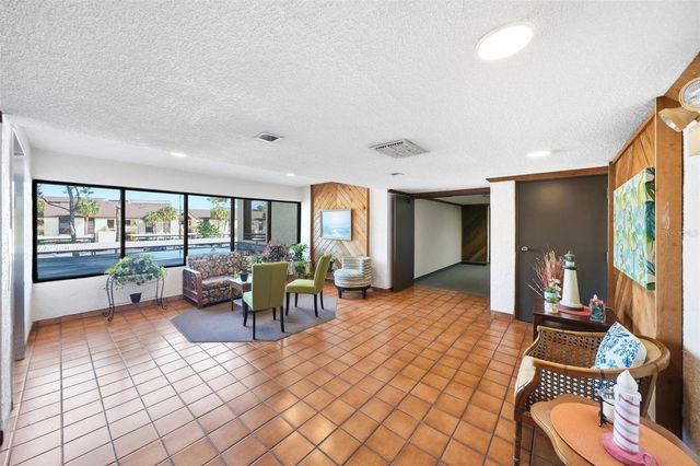 13604 S VILLAGE DRIVE 2210, Tampa, FL 33618