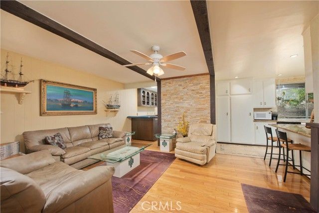 6652 Daryn, West Hills (los Angeles), CA 91307