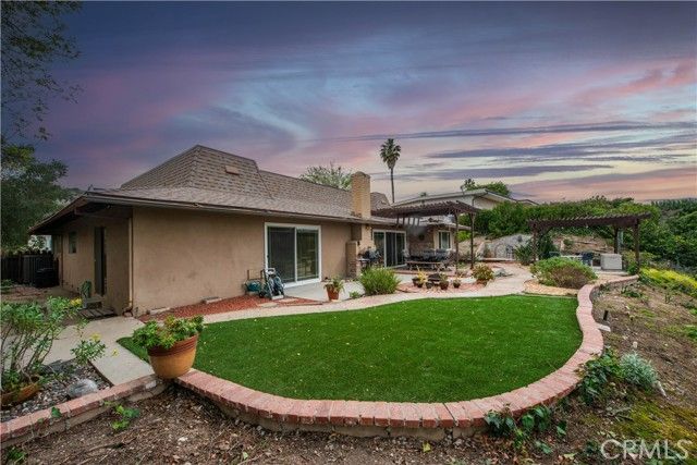 6652 Daryn, West Hills (los Angeles), CA 91307