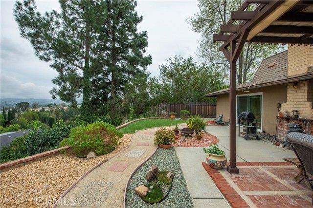 6652 Daryn, West Hills (los Angeles), CA 91307