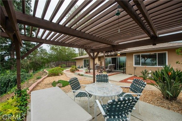 6652 Daryn, West Hills (los Angeles), CA 91307