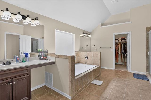 213 Manresa Court, Hampton, GA 30228