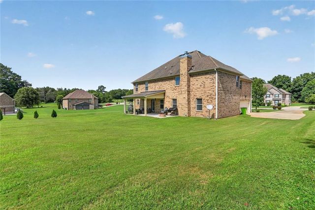 213 Manresa Court, Hampton, GA 30228