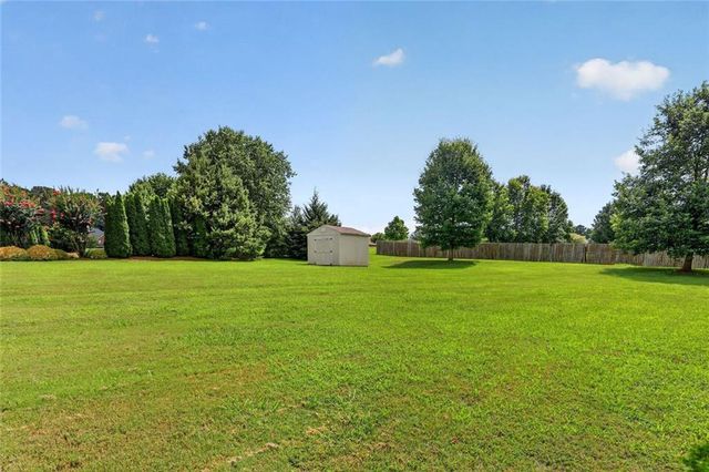 213 Manresa Court, Hampton, GA 30228