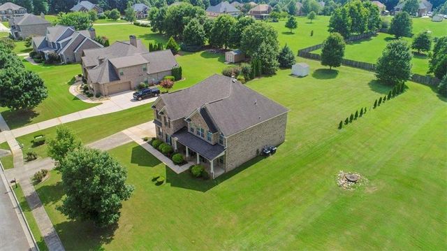 213 Manresa Court, Hampton, GA 30228