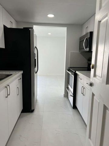 309 S Royal Poinciana Blvd 304, Miami Springs, FL 33166