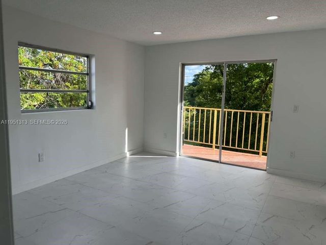 309 S Royal Poinciana Blvd 304, Miami Springs, FL 33166