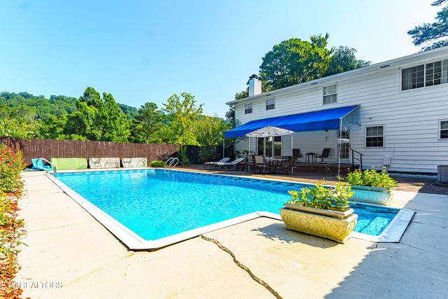 6515 McFall Rd, Knoxville, TN 37918