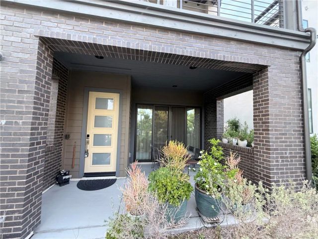 104 Chant, Irvine, CA 92618